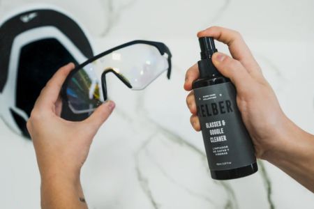 Limpiador de gafas y viseras para bicicletas mas impacto